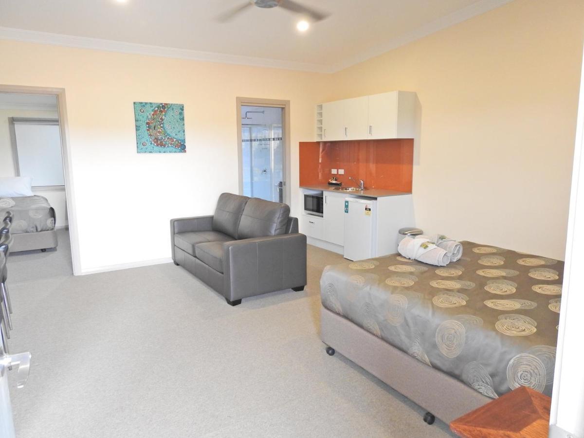 Broken Hill Outback Resort Экстерьер фото